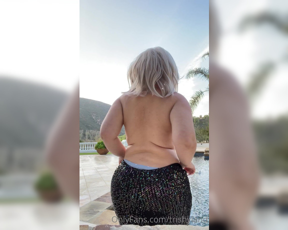 Trisha Paytas aka Trishyland OnlyFans - New house !!! new pool!!! first masturbation station in the new pad hows the view )