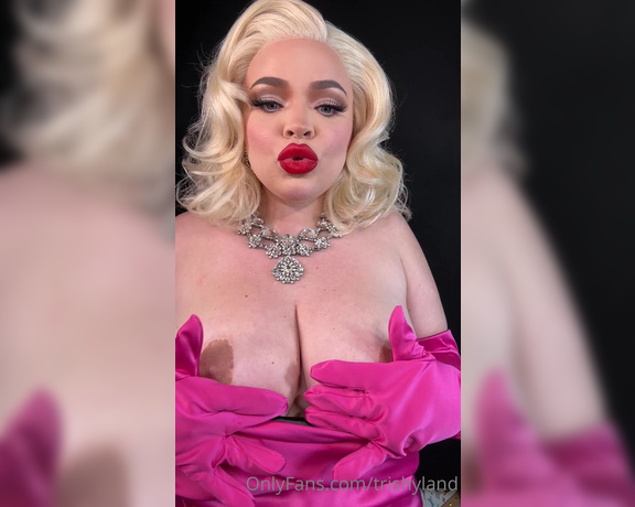 Trisha Paytas aka Trishyland OnlyFans - Can I still be your valentines you can jerk off on my huge tits