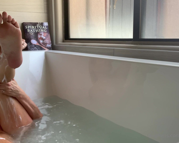 Payton Hall aka Paytonhallxxx OnlyFans - Here is yet another bath video!