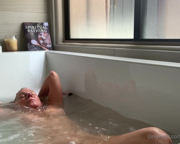 Payton Hall aka Paytonhallxxx OnlyFans - Here is yet another bath video!