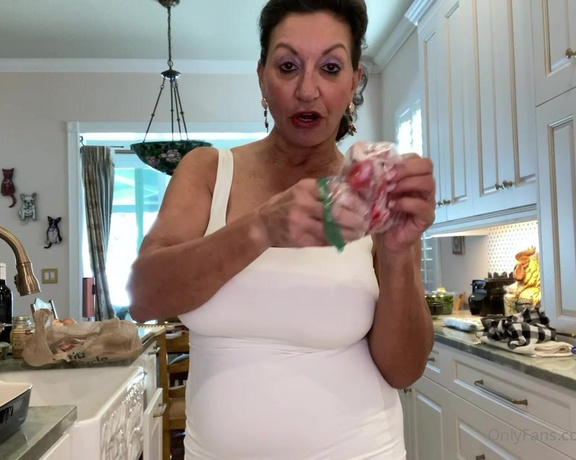 Persia Monir aka Persiamonir OnlyFans - I have done several MILF in the Kitchen videos mostly with pie but this is the first one in my new 1