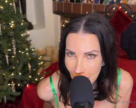 Shay Sights aka Shay_sights OnlyFans - Were ending our little countdown to Christmas with a naughty little ASMR featuring my favorite hott