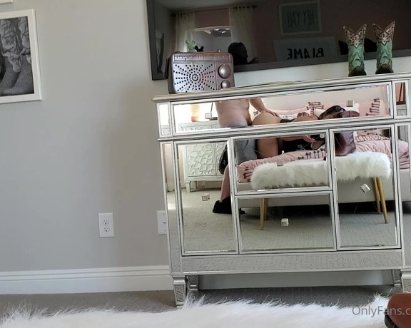 Song Lee aka Songleexxx OnlyFans - Went to house hunting for fun and we decided to fuck!! I saw this mirrored dresser and thought