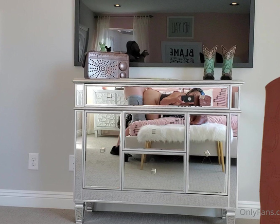 Song Lee aka Songleexxx OnlyFans - Went to house hunting for fun and we decided to fuck!! I saw this mirrored dresser and thought