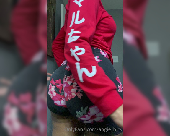 Angie_b_tv aka Angie_b_tv OnlyFans - When it’s super soft and talks back