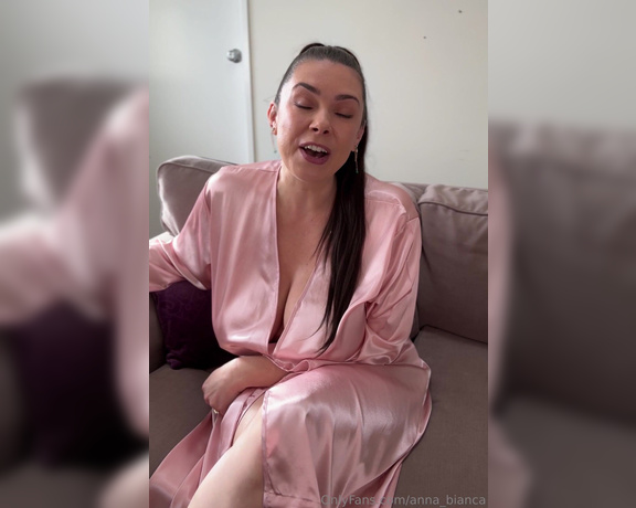 Anna Bianca aka Anna_bianca OnlyFans - Storytime #2 Another naughty little story for you