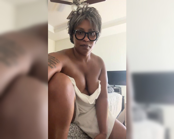 Granny Go Dumb aka Grannygodumb OnlyFans - Stream started at 05182023 0407 am GRANNY WAS LIVE !