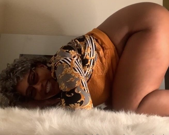 Granny Go Dumb aka Grannygodumb OnlyFans - Hey Baybee how are you feeling tonight I hope your day was great! Granny wanted to send you