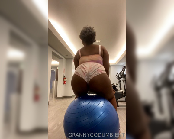 Granny Go Dumb aka Grannygodumb OnlyFans - Here is a Full UNEDITED Clip ! Granny Loves you and I just made you something HOT and SWEET! Jus