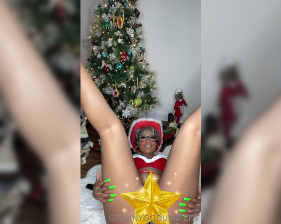 Granny Go Dumb aka Grannygodumb OnlyFans - #MerryChristmas Baby’s Granny loves you and I’m sending you the full video now! #GrannyGoDumb