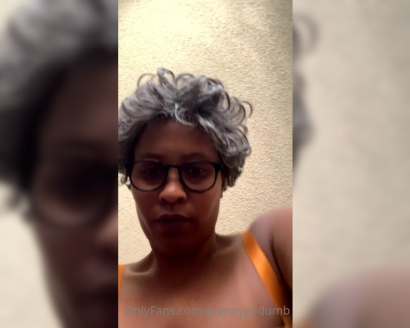 Granny Go Dumb aka Grannygodumb OnlyFans Video 963