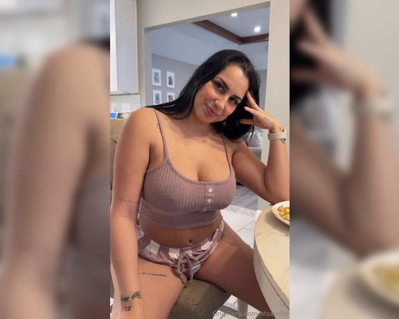 H-Town Liv aka Htownliv OnlyFans - (928145858) Breakfast with