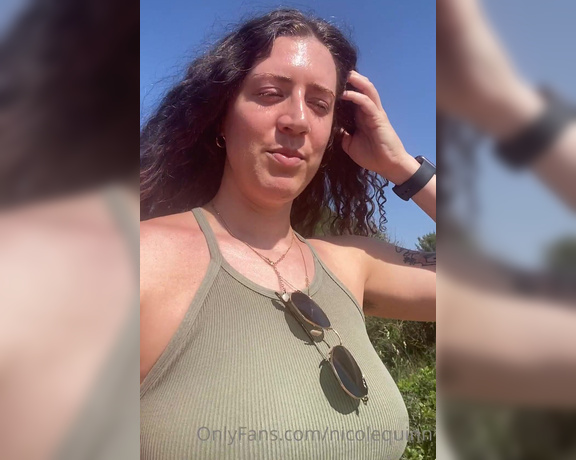 Nicole Quinn aka Nicolequinn OnlyFans - Walking vlog with @mischagoeswild and others