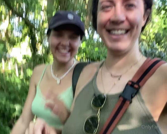 Nicole Quinn aka Nicolequinn OnlyFans - Hiking update with @mischagoeswild