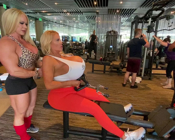 Allegra Cole aka Allegracolesworld OnlyFans - Work Out Wednesday, who got to the gym today