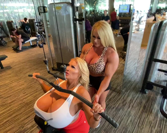 Allegra Cole aka Allegracolesworld OnlyFans - Working on editing this workout video between Aleeysha and I Who wants to see