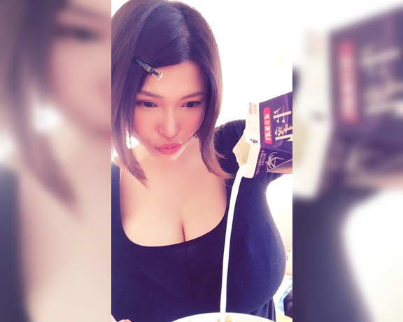 Anri Okita aka Anriokita_real OnlyFans - Video branch time message from Anri