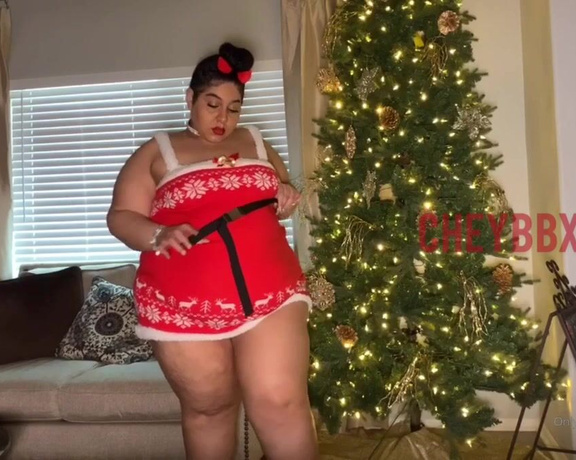 Cheybbxxx - I love showing off my fat ass and twerking for Santa SL (01.01.2020)