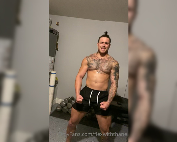 Flexwiththane - Would you like to worship my body yes or no 7 (08.11.2020)