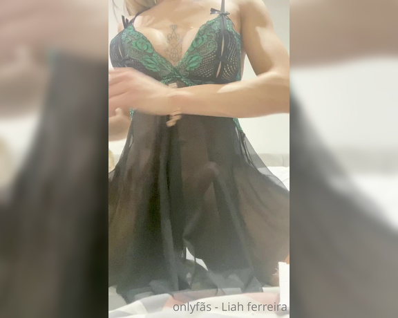 Liahferreira - Look how happy I am when you send me gifts. gift ideas above send more and with little Z (25.05.2020)