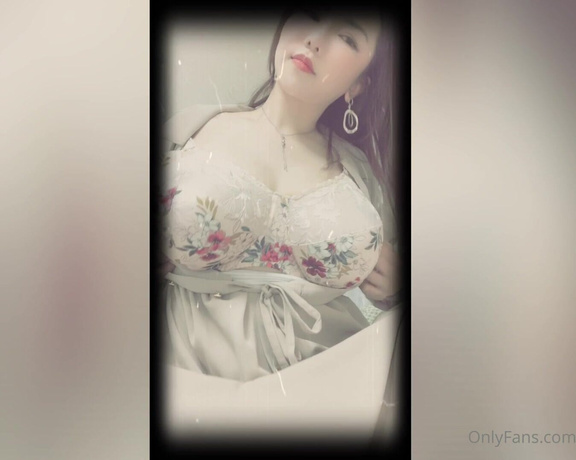 Anri Okita aka Anriokita_real OnlyFans - Video Do you know Chira Rhythm In Japanese PS preparing the locked video Marshmallow” to all