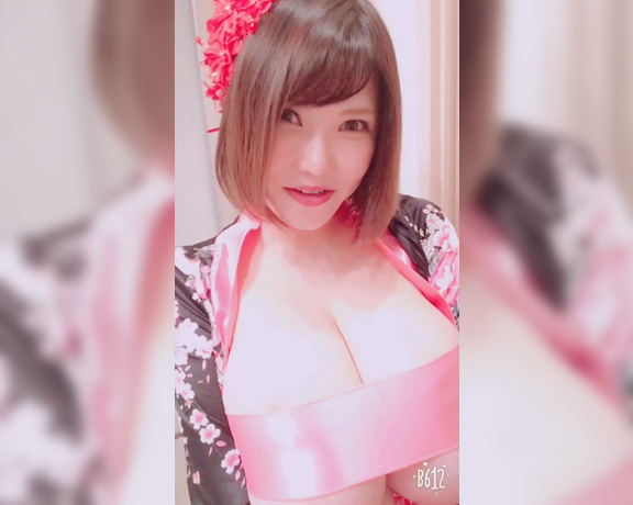 Anri Okita aka Anriokita_real OnlyFans - Video Valentines milky special u want one