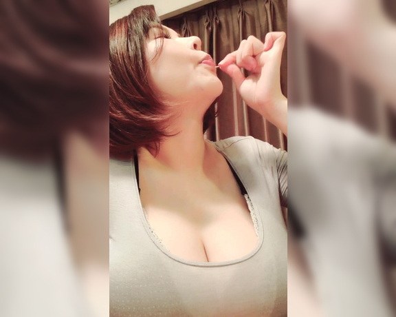 Anri Okita aka Anriokita_real OnlyFans - Video Just prepared to celebrate my friends!! andyou want strawberrys