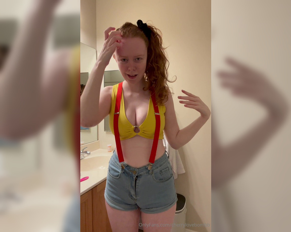 Cherrylovebombb aka Cherrylovebombb OnlyFans - 15 Days of Halloween Day 15 Get Ready With Me as Misty