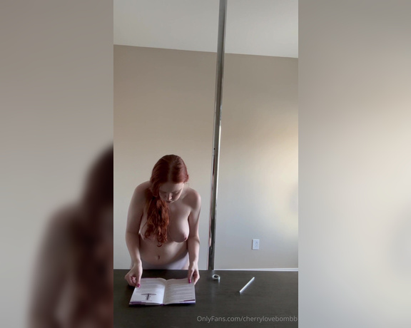 Cherrylovebombb aka Cherrylovebombb OnlyFans - Set up my new pole for dancing with me!