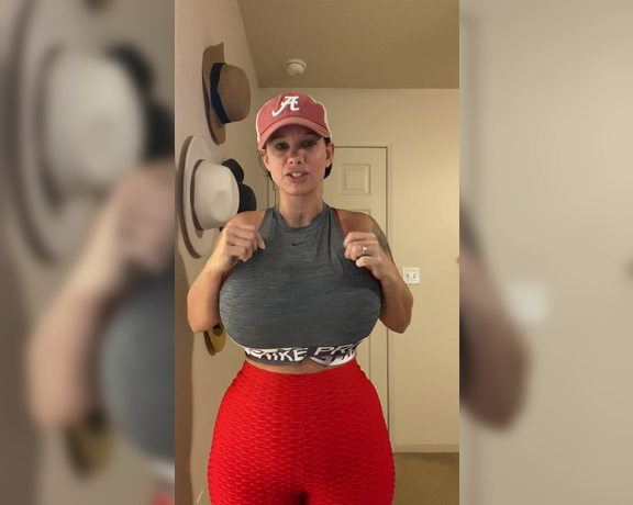 Brittany Elizabeth Welsh aka Thebrittanyxoxo OnlyFans - Daily ramble while I get dressed for my run, lol