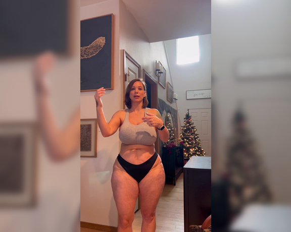 Brittany Elizabeth Welsh aka Thebrittanyxoxo OnlyFans - Hi everyone I’ve spent the last several hours trying to upload this dang video, so hopefully it wor