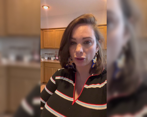 Brittany Elizabeth Welsh aka Thebrittanyxoxo OnlyFans - Daily ramble with me cooking and baking, talking about my day, my surgery, life and just goober stuf