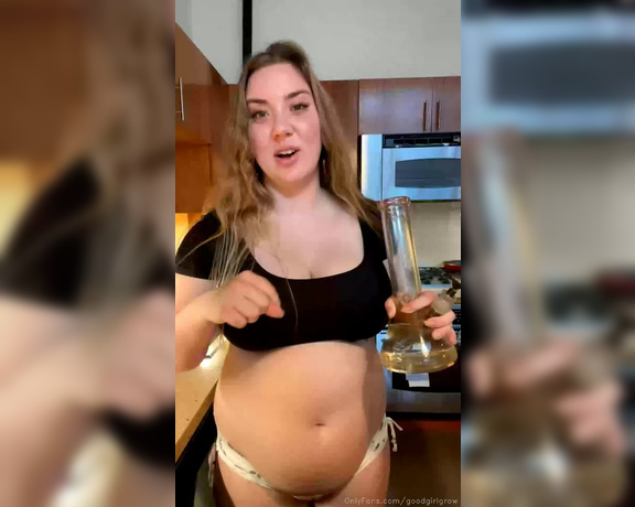 Goodgirlgrow aka Goodgirlgrow OnlyFans - Chicken and cream stream! I weigh in! 1