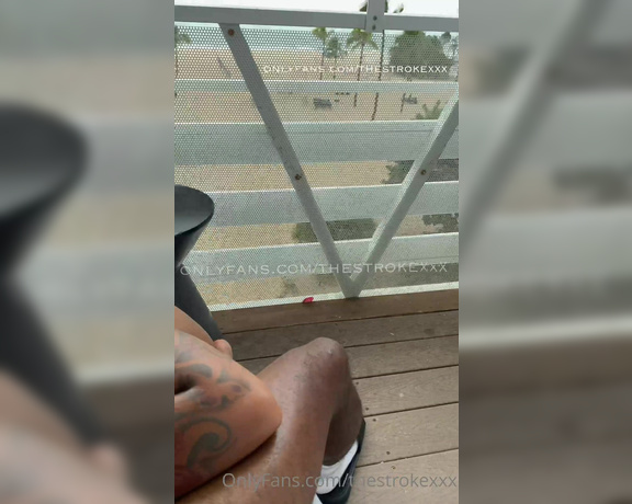 Dallas x Mulan aka Officialstrok3x OnlyFans - Sucking and fucking on the balcony !