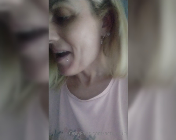 Actriz nuria aka Actriznuri OnlyFans - Probando mi regalito de cumple