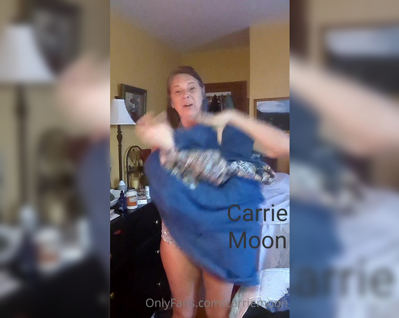 Carrie Moon aka Carriemoon OnlyFans - I love thrifting Check out my haul from Friday March 31st Yes I post a week or a few in advance