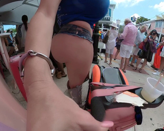 Tammyhtherealtor aka Tammylh OnlyFans - A video of me trying to use my insta360 in selfie mode! It was today at the bed races I am trying