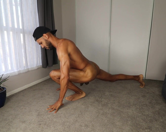 Triplexkale aka triplexkale OnlyFans - Push ups, Lounges, Squats, with a little bit of stretching How am I doing