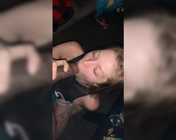Leah winters aka leahwintersxoxo OnlyFans - Old video of me sucking a dick and smoking backwoods