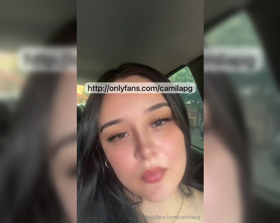 Maria Camila aka camilapg OnlyFans - Iba en el uber y me saqu toda la ropita