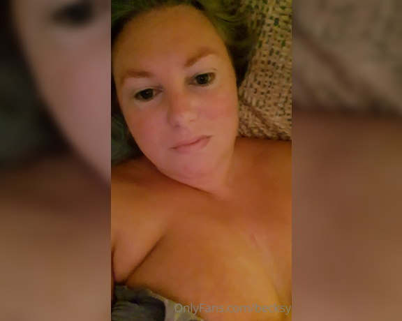 Becksy Boobs aka becksy OnlyFans - Spent the morning playing with my 38HH boobs when I should be at my desk working I need spanking