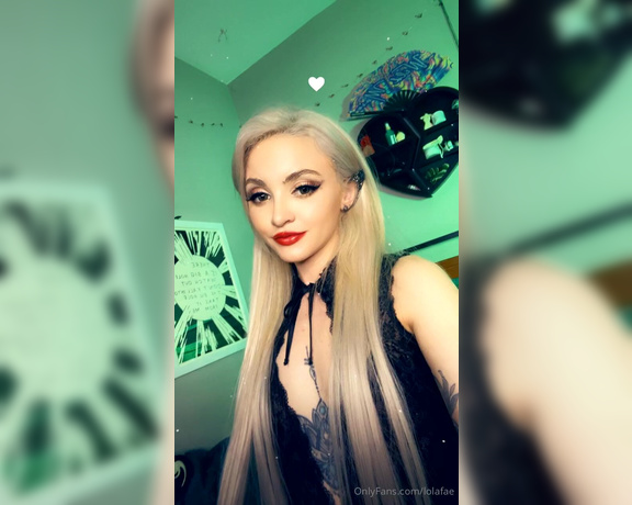 Lola Fae aka lolafae OnlyFans - Ask me about my new clips ) naughty or nice fae