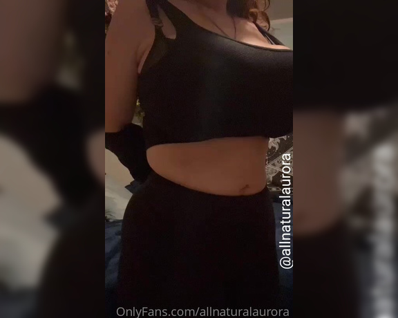 Allnaturalaurora aka allnaturalaurora OnlyFans - I love to strip down and get to business