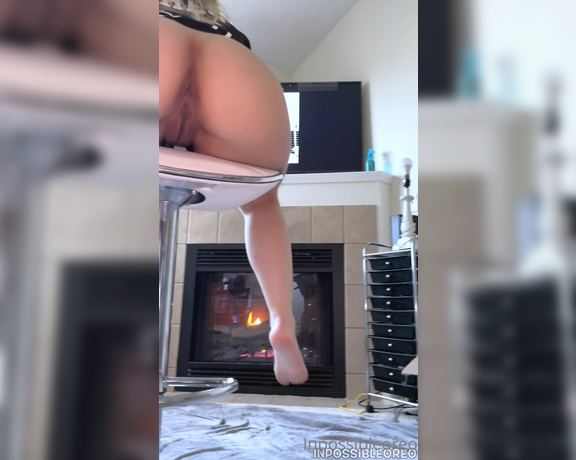 Inpossibleoreo aka inpossibleoreo OnlyFans - New 10 Minute Clip Of Me getting fucked in front Of The Fireplace By his BBC Sending to your message