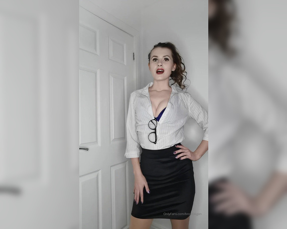 Brook Logan aka brooklogan OnlyFans - Teacher Brook Gives You JOI Lesson