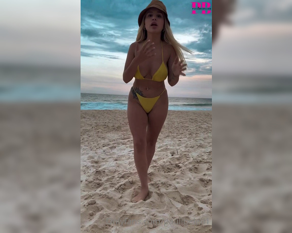 Pauli Belen aka paulibelen1 OnlyFans - VIDEO ESTRENO POR MD Mi amiga me dejo sola sin el auto en la playa de brasil Menos mal que