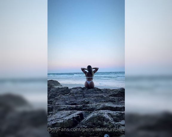 Pernillamouritzen aka pernillamouritzen OnlyFans - Come watch the sunset with