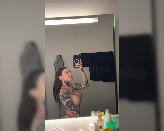 Lieblingsschlampe aka inkedsophiie OnlyFans - 0hk9woee88y7goqmzop6m