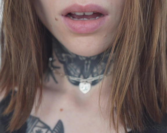 Lieblingsschlampe aka inkedsophiie OnlyFans - Erste Einblicke in mein neues anal Video