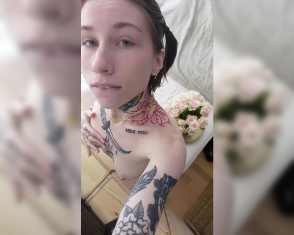 Lieblingsschlampe aka inkedsophiie OnlyFans - Ist es mir gelungen, deine Aufmerksamkeit nur auf mich zu ziehen